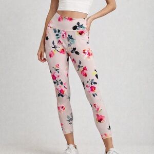 Athleta Elation 7/8 floral legging size small ❤️